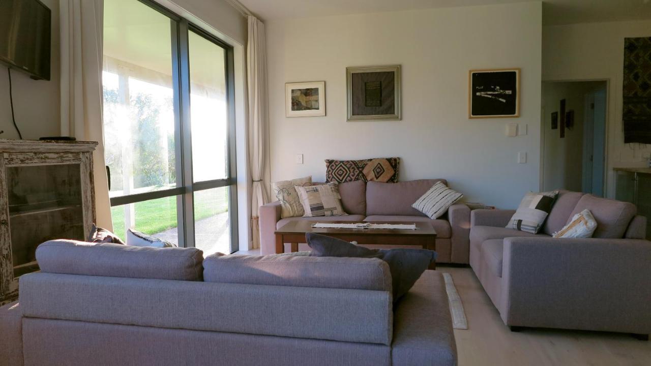 Kaka Lodge At Kotare House Tawharanui Екстериор снимка