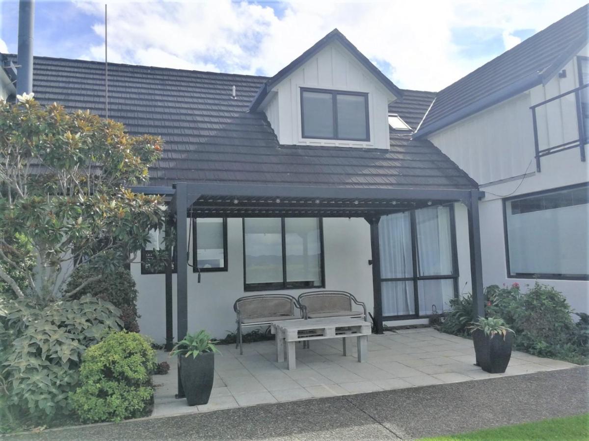 Kaka Lodge At Kotare House Tawharanui Екстериор снимка