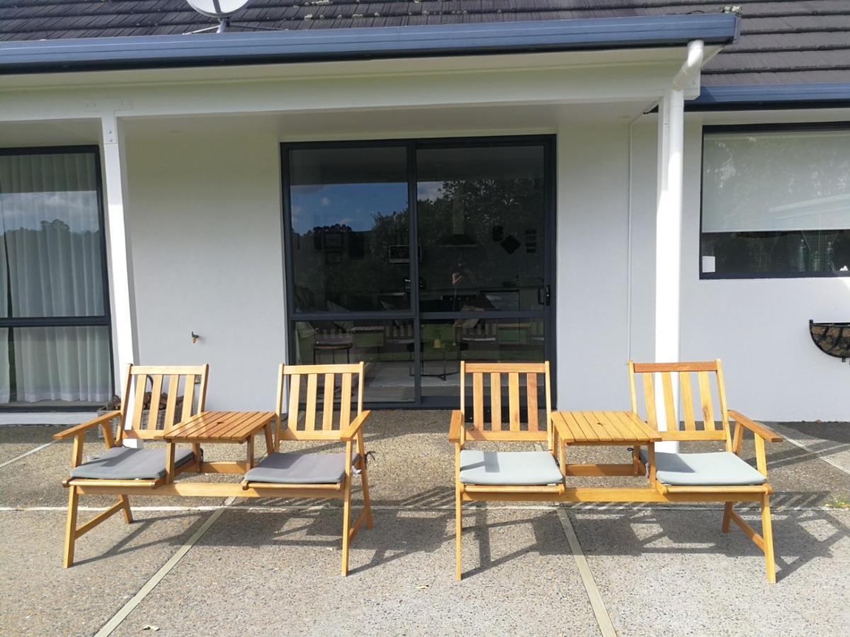Kaka Lodge At Kotare House Tawharanui Екстериор снимка