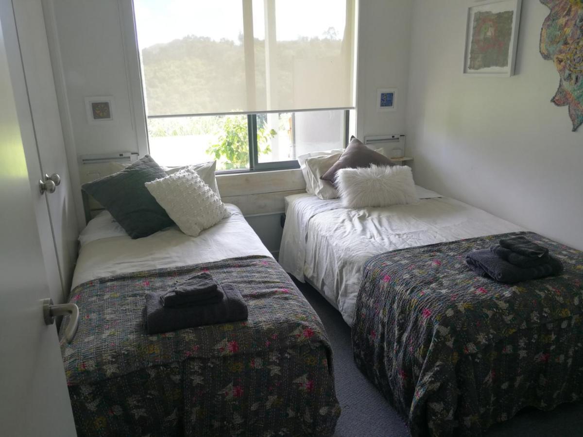 Kaka Lodge At Kotare House Tawharanui Екстериор снимка