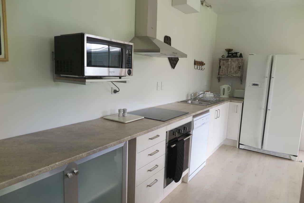Kaka Lodge At Kotare House Tawharanui Екстериор снимка